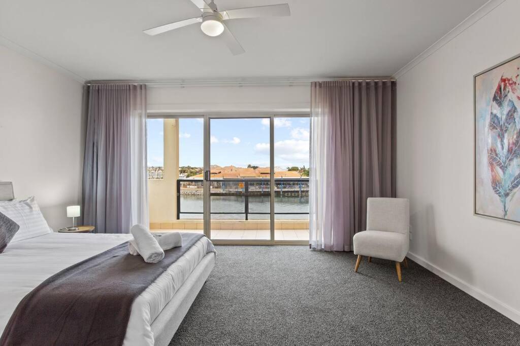 Apartamento Waterfront Townhouse - Picturesque Marina Views Port Lincoln Exterior foto